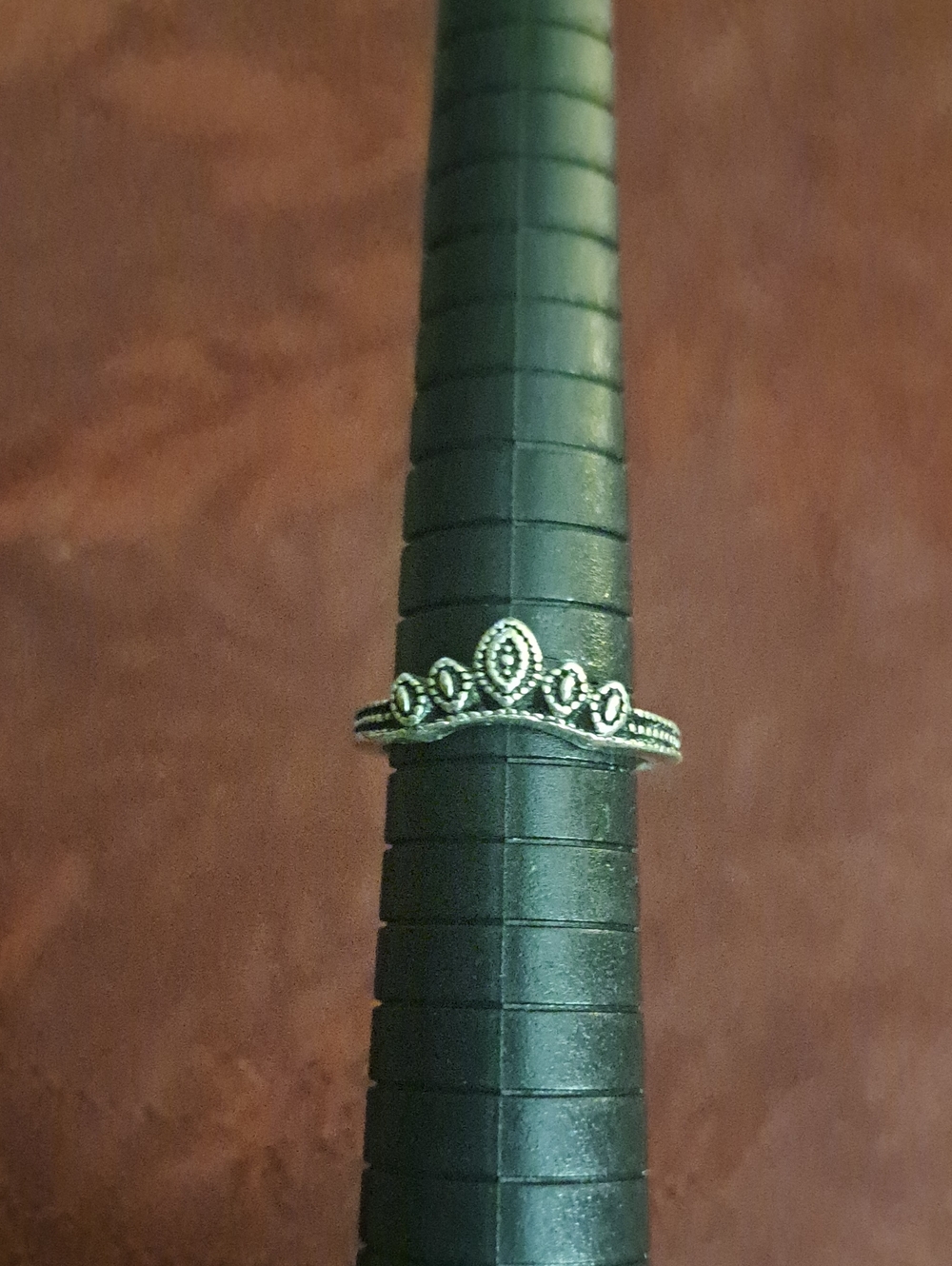 Crown Tiara Shaped Womens Ring Size: 6
